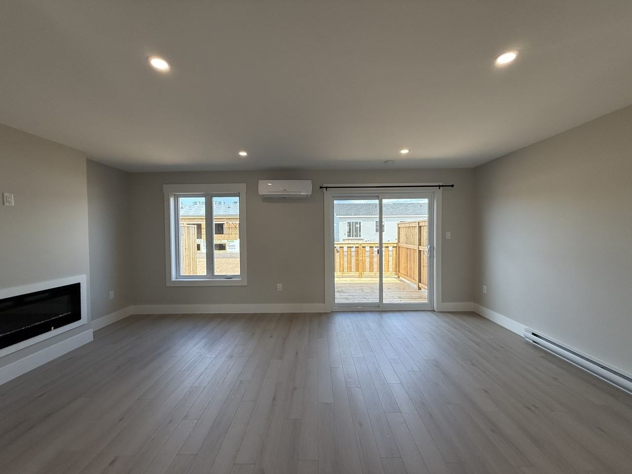 63 Rue Mia #TH - Photo 3 of 31