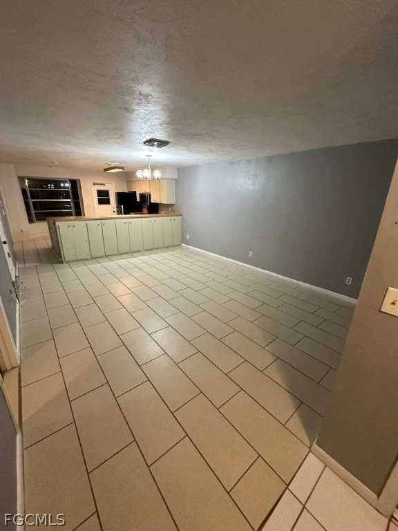 1604 Ridgecrest St - Photo 3 of 13