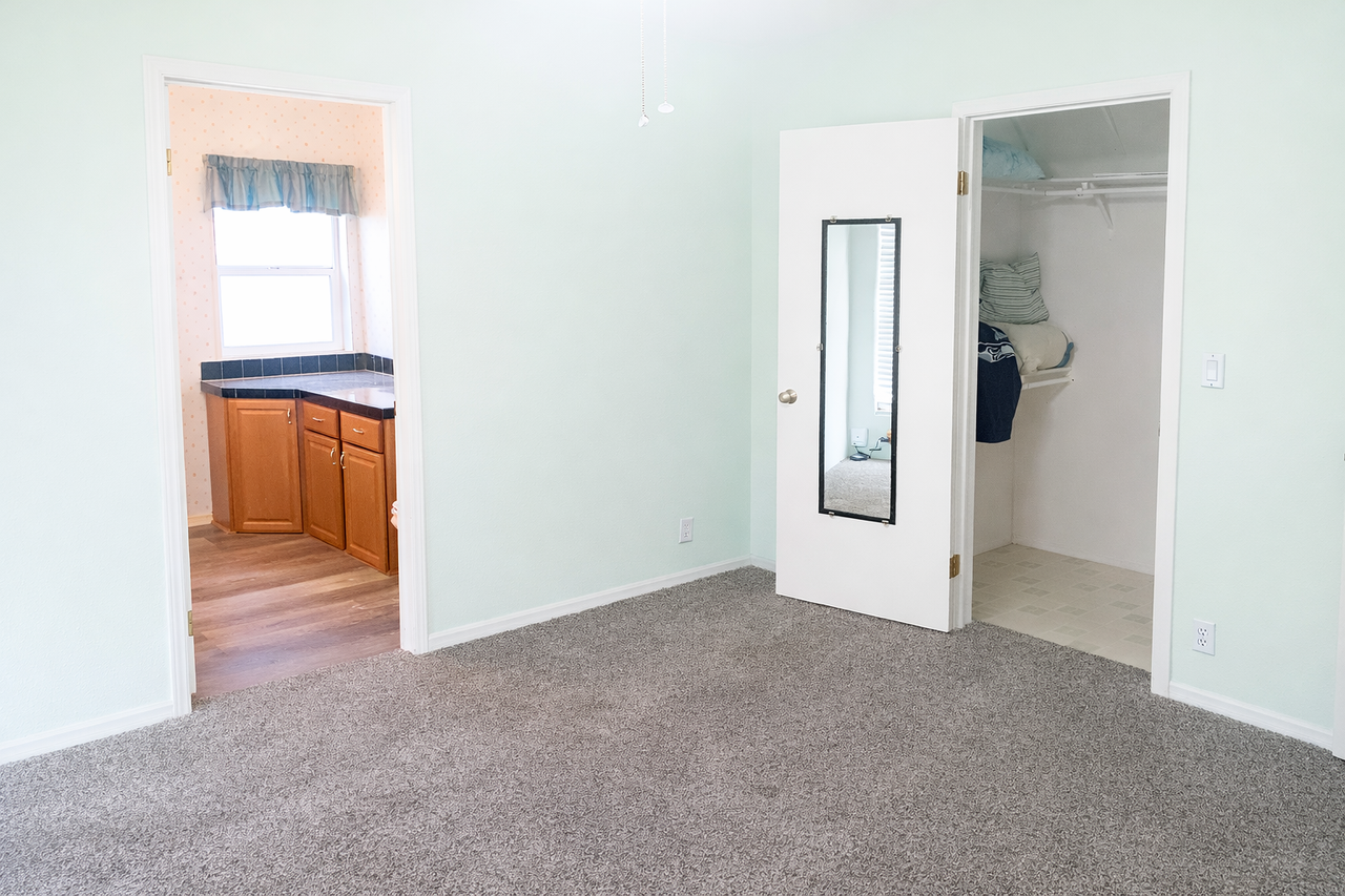 2806 N Sharon Dr #1 - Photo 4 of 6