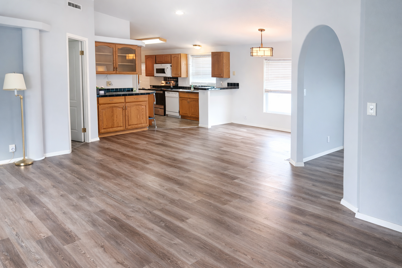 2806 N Sharon Dr #1 - Photo 5 of 6