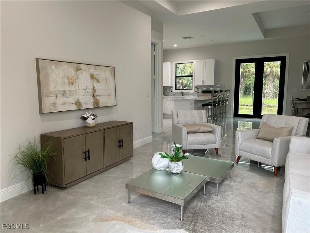 4782 8th Ave Se - Photo 6 of 27