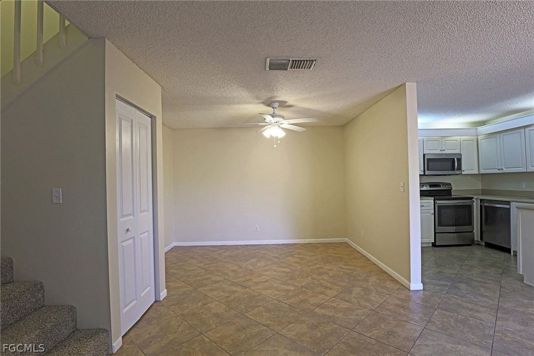 12353 Woodrose Ct Apt 1 - Photo 5 of 30