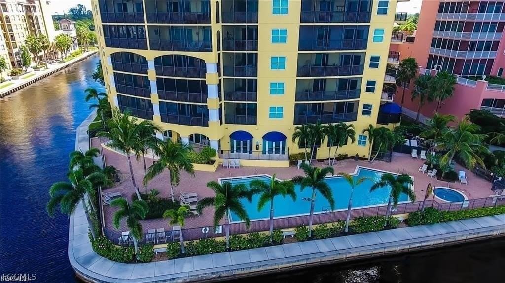 2797 1st St Apt 2002