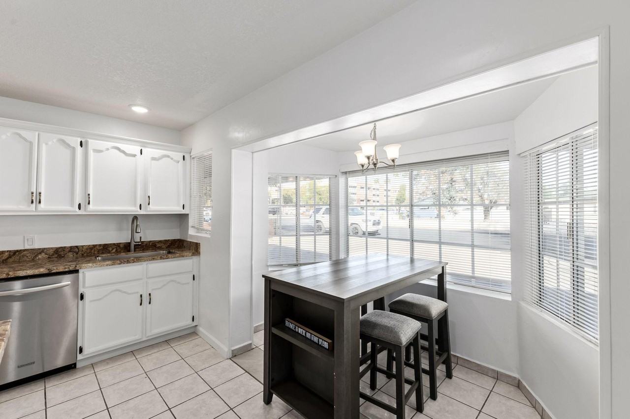 N 34th Ave - Photo 3 of 14