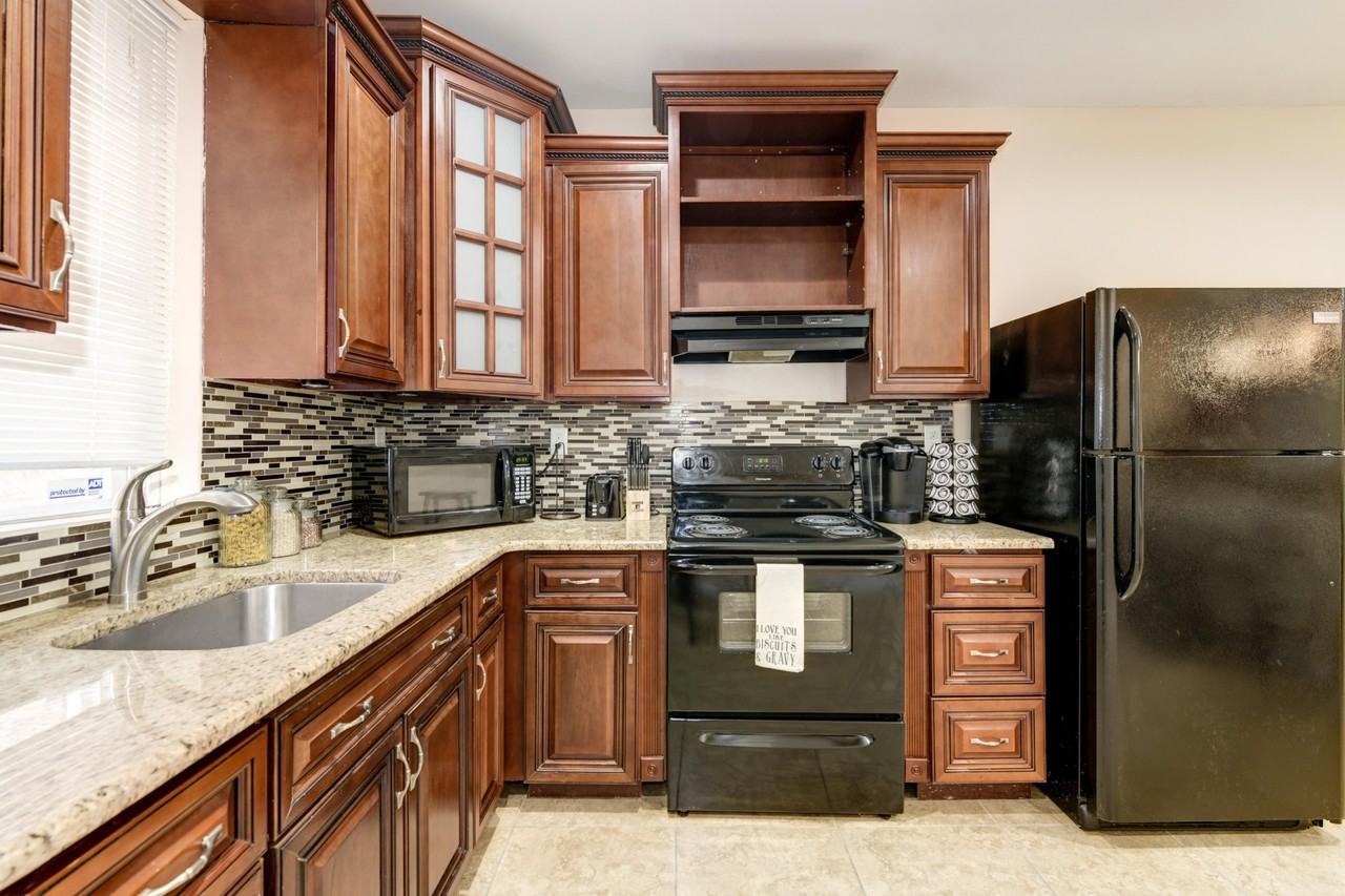 N Conestoga St - Photo 4 of 19