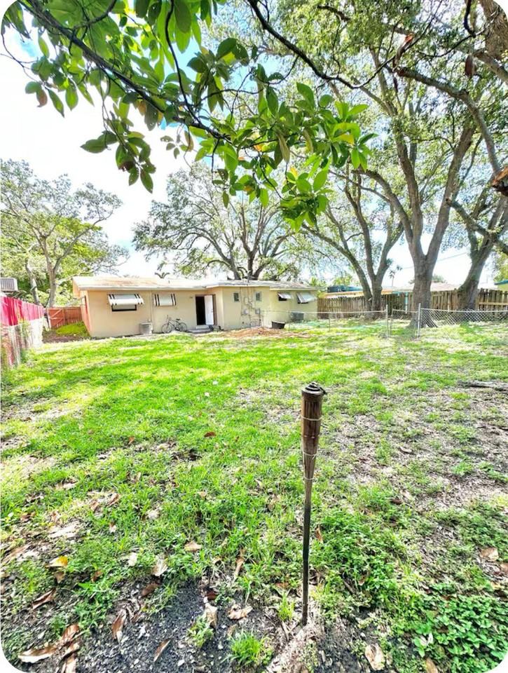 Sw 30th St - Photo 5 of 11