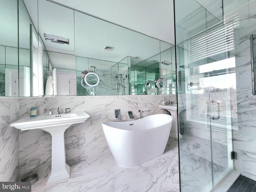 106-108 S State St-3N STATE STREET #3N - Photo 5 of 12