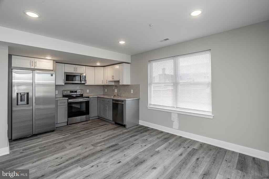 616 N Union St #D - Photo 4 of 19