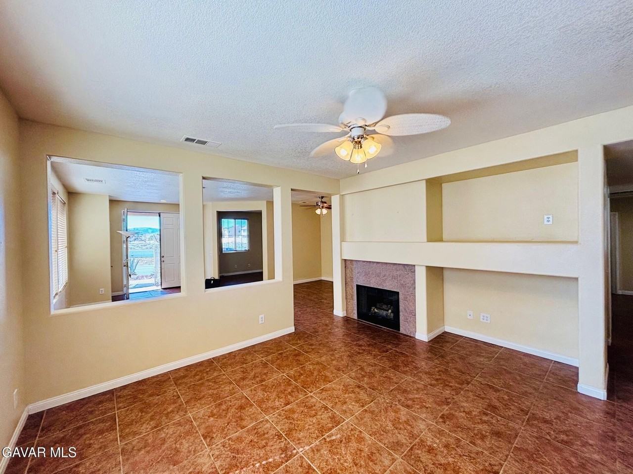 36742 37th St E - Photo 5 of 25