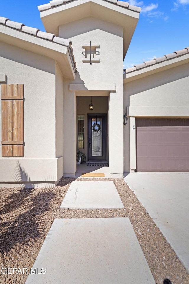 13445 Emerald Crystal Dr - Photo 4 of 32