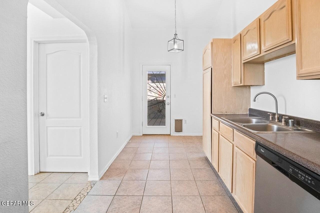 14553 Desierto Bello Ave - Photo 6 of 13