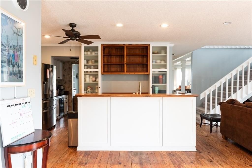 5013 Riverside Dr - Photo 3 of 15