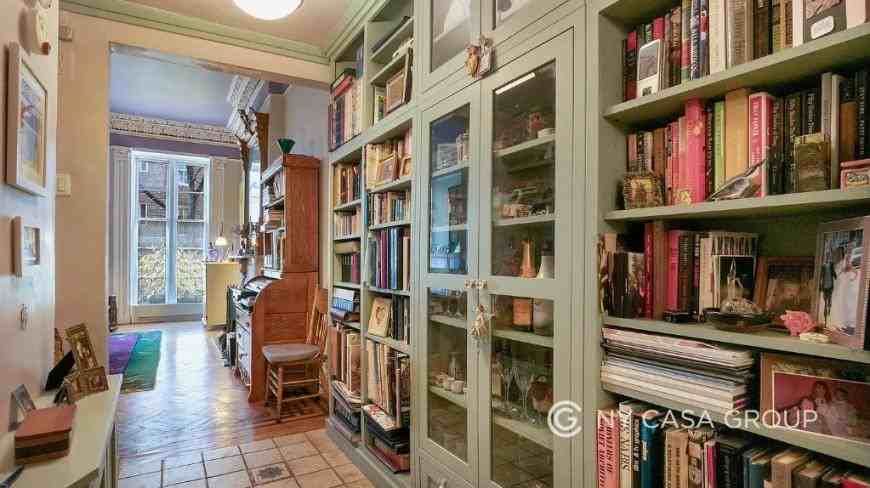 131 Hicks St - Photo 3 of 10