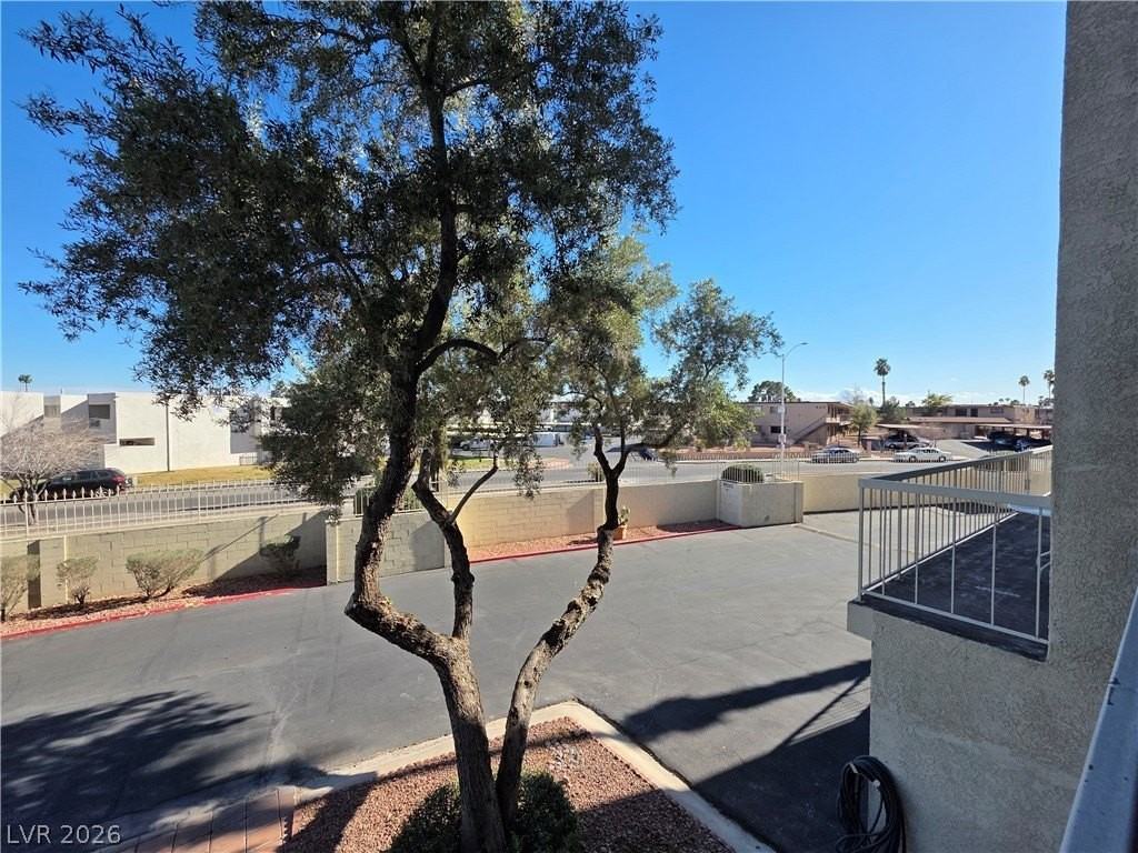 750 S Royal Crest Cir #313 - Photo 4 of 36