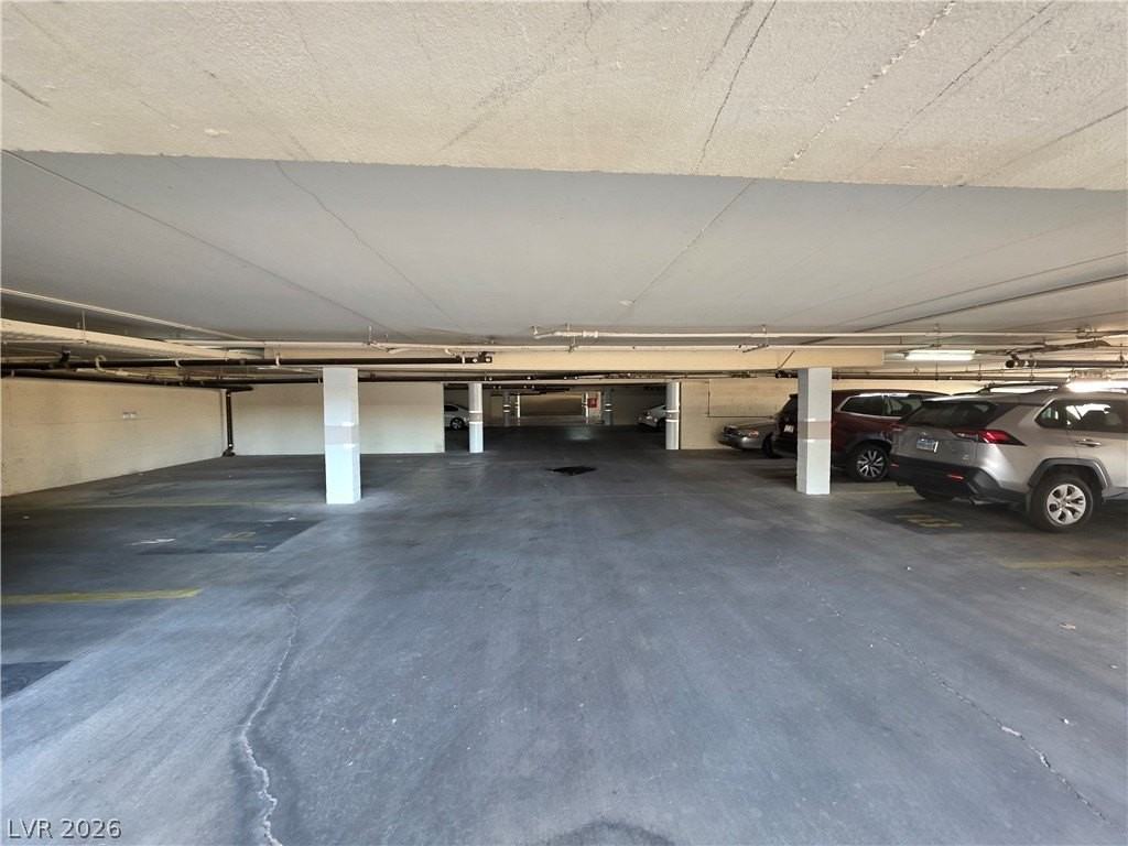 750 S Royal Crest Cir #313 - Photo 7 of 36