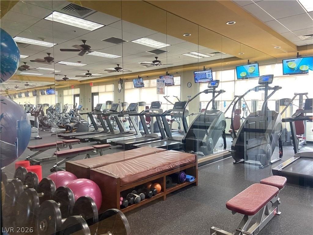 6103 Falconer Ave - Photo 5 of 23