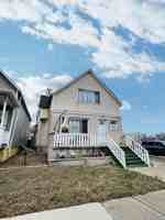 featured image of 1224 W 15th Ave