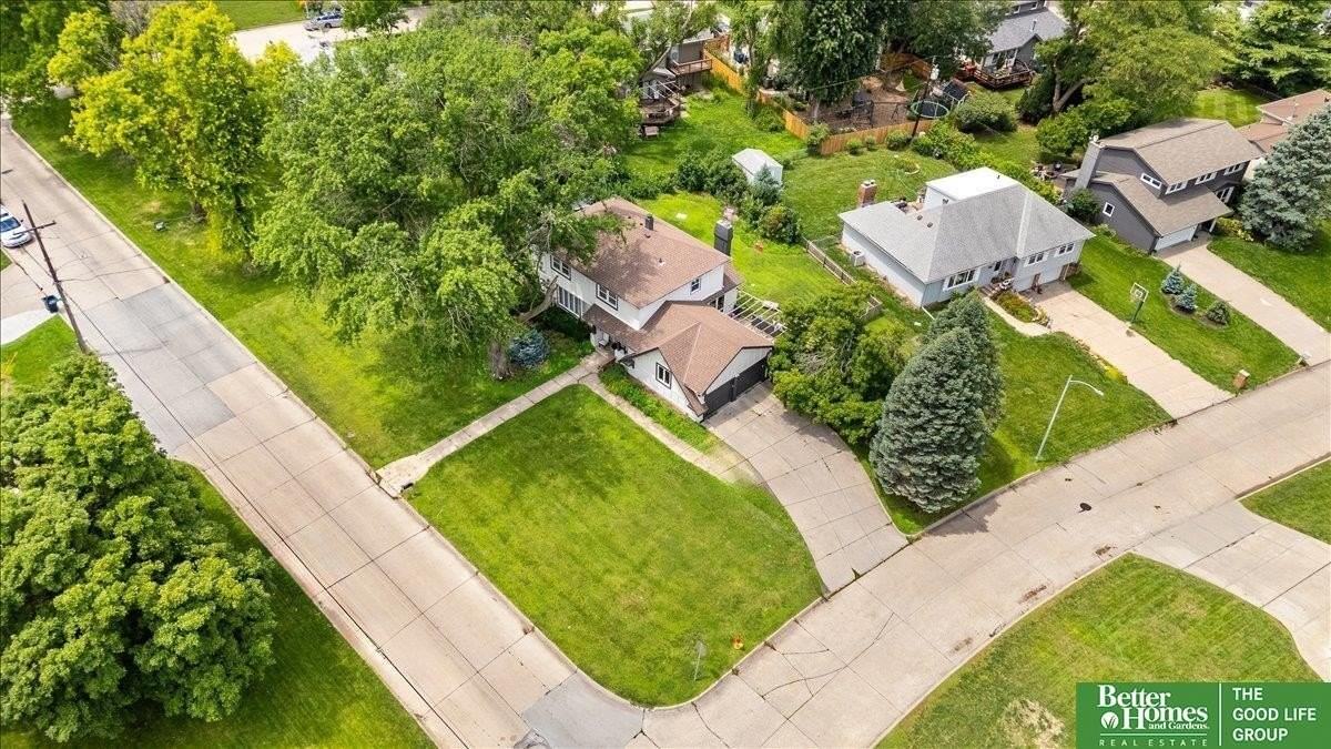 12206 Leavenworth Rd - Photo 7 of 50