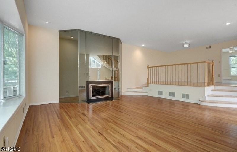 4 Dearburn Ct - Photo 2 of 15