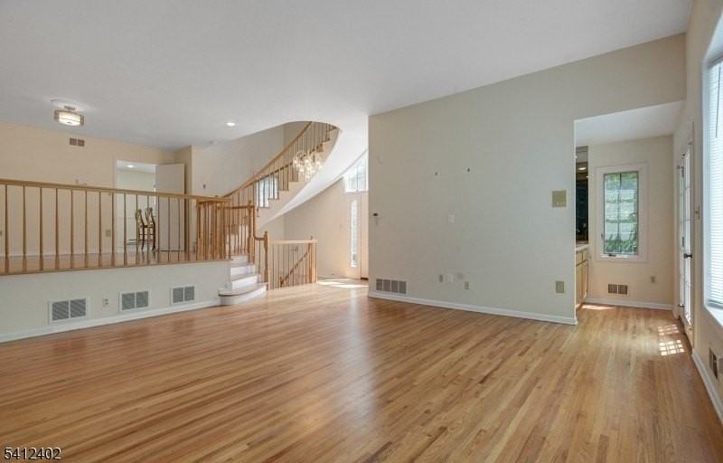 4 Dearburn Ct - Photo 3 of 15