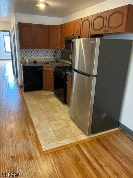 294 Randolph Ave - Photo 4 of 11