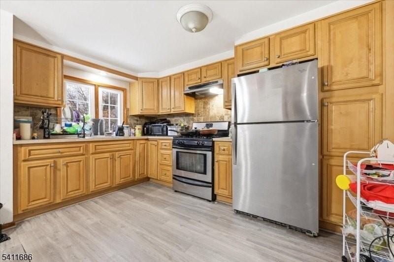 42 Bergen Blvd - Photo 2 of 17