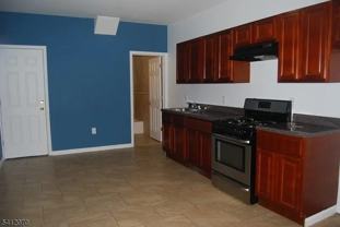 29 Alexander St #3 - Photo 1 of 1