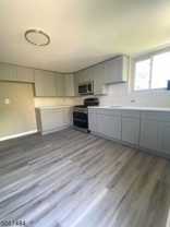 339 N 6th St - Photo 1 of 1