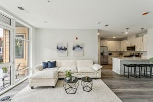 140 W Webster Ave #201 - Photo 1 of 1