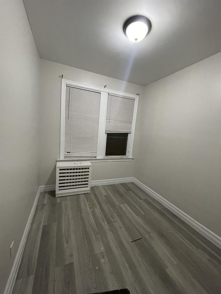 12 Casper Ct #FL2 - Photo 6 of 16