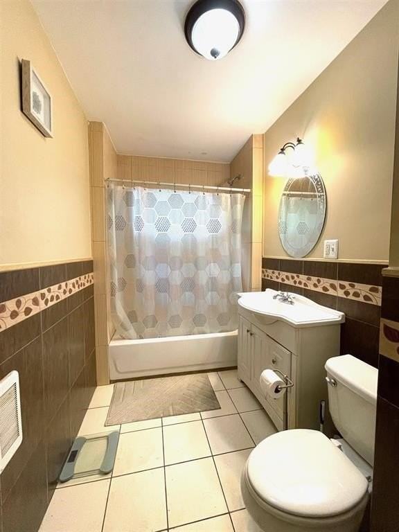 812 Grand St #3 - Photo 4 of 7