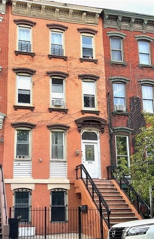 812 Grand St #3 - Photo 7 of 7