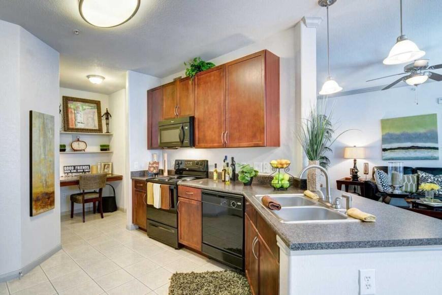 8309 Nrg Park - Photo 3 of 10