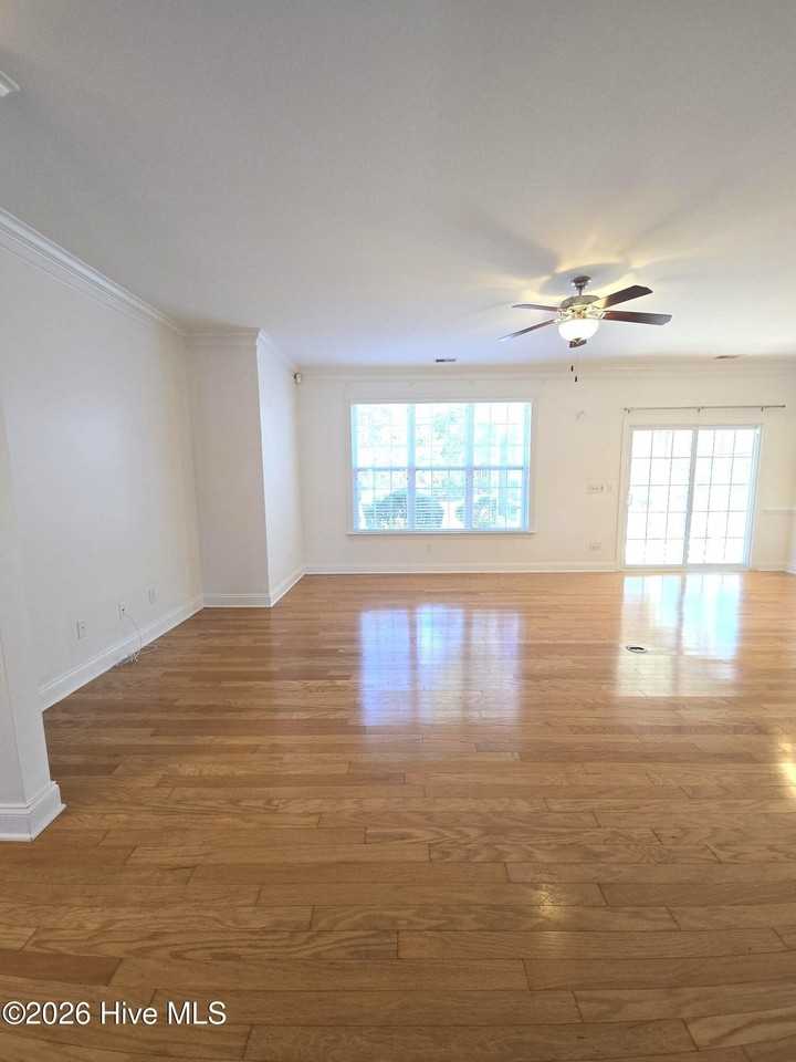 1105 Wyland Ct - Photo 2 of 36