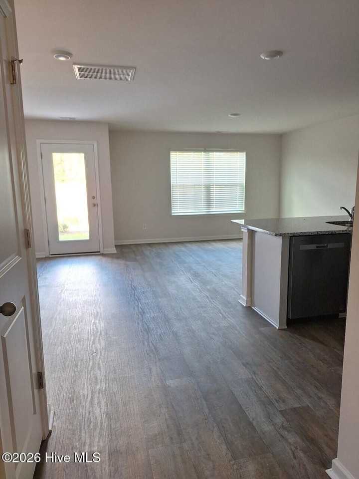 3200 Tatlock Way #E - Photo 3 of 18