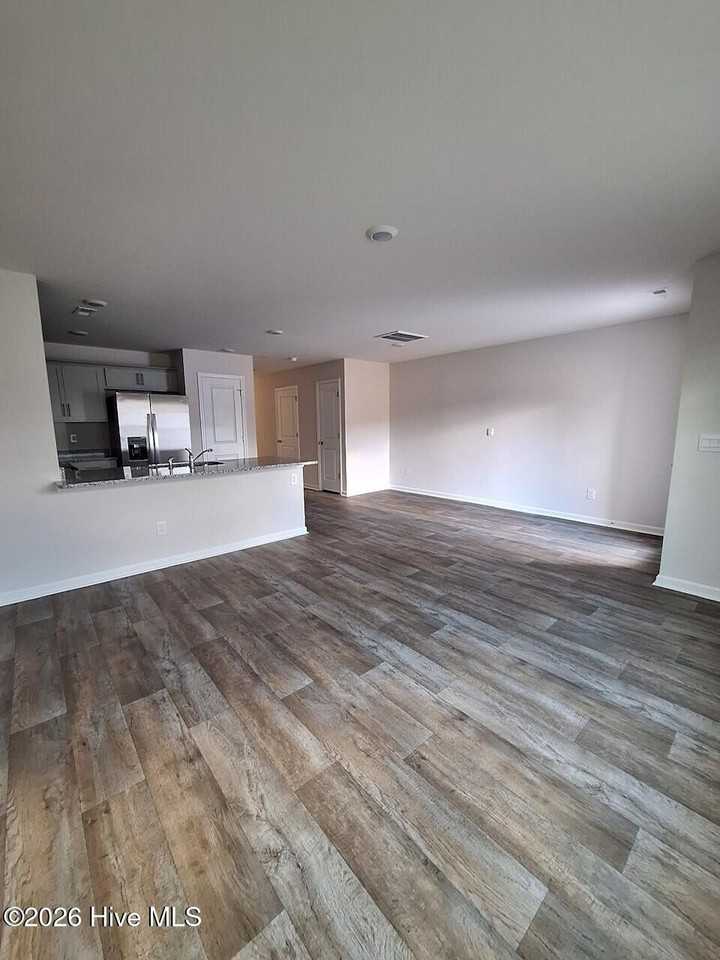 3200 Tatlock Way #E - Photo 4 of 18