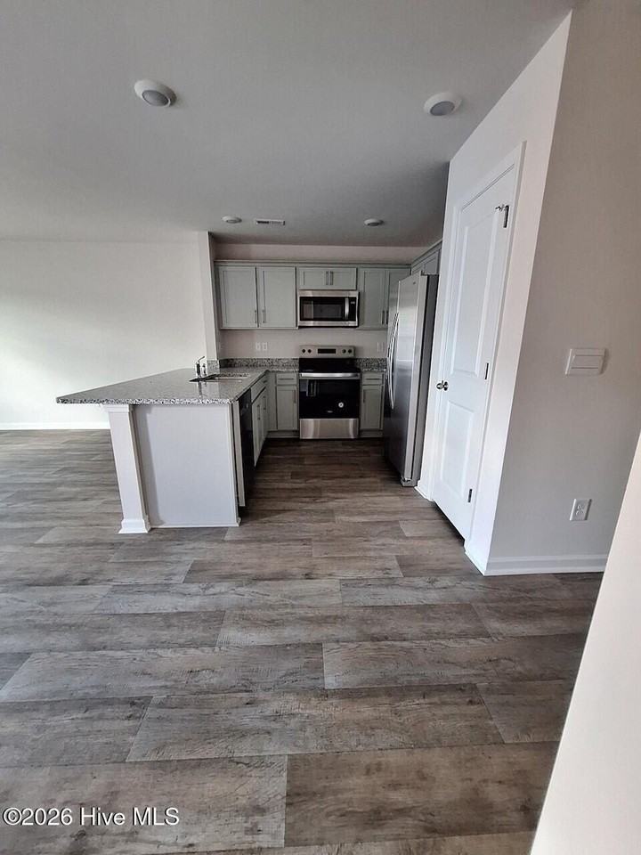3200 Tatlock Way #E - Photo 5 of 18