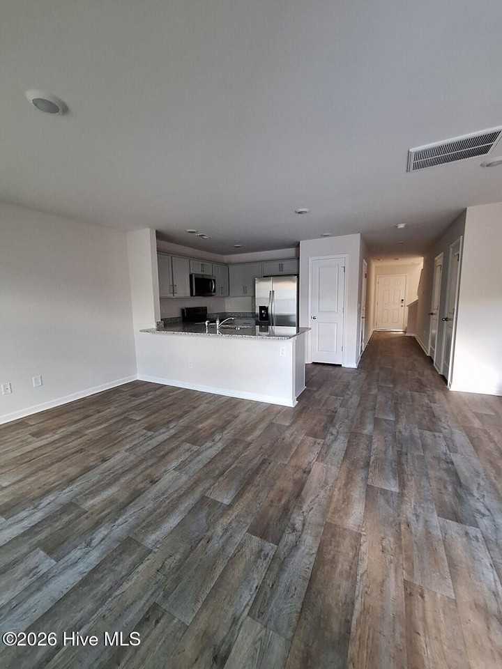 3200 Tatlock Way #E - Photo 6 of 18