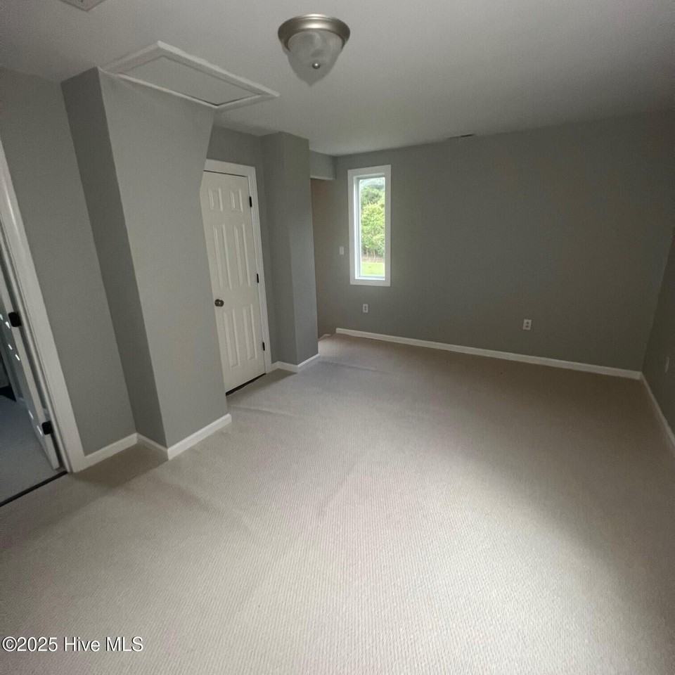 3651 Gallberry Rd - Photo 6 of 13