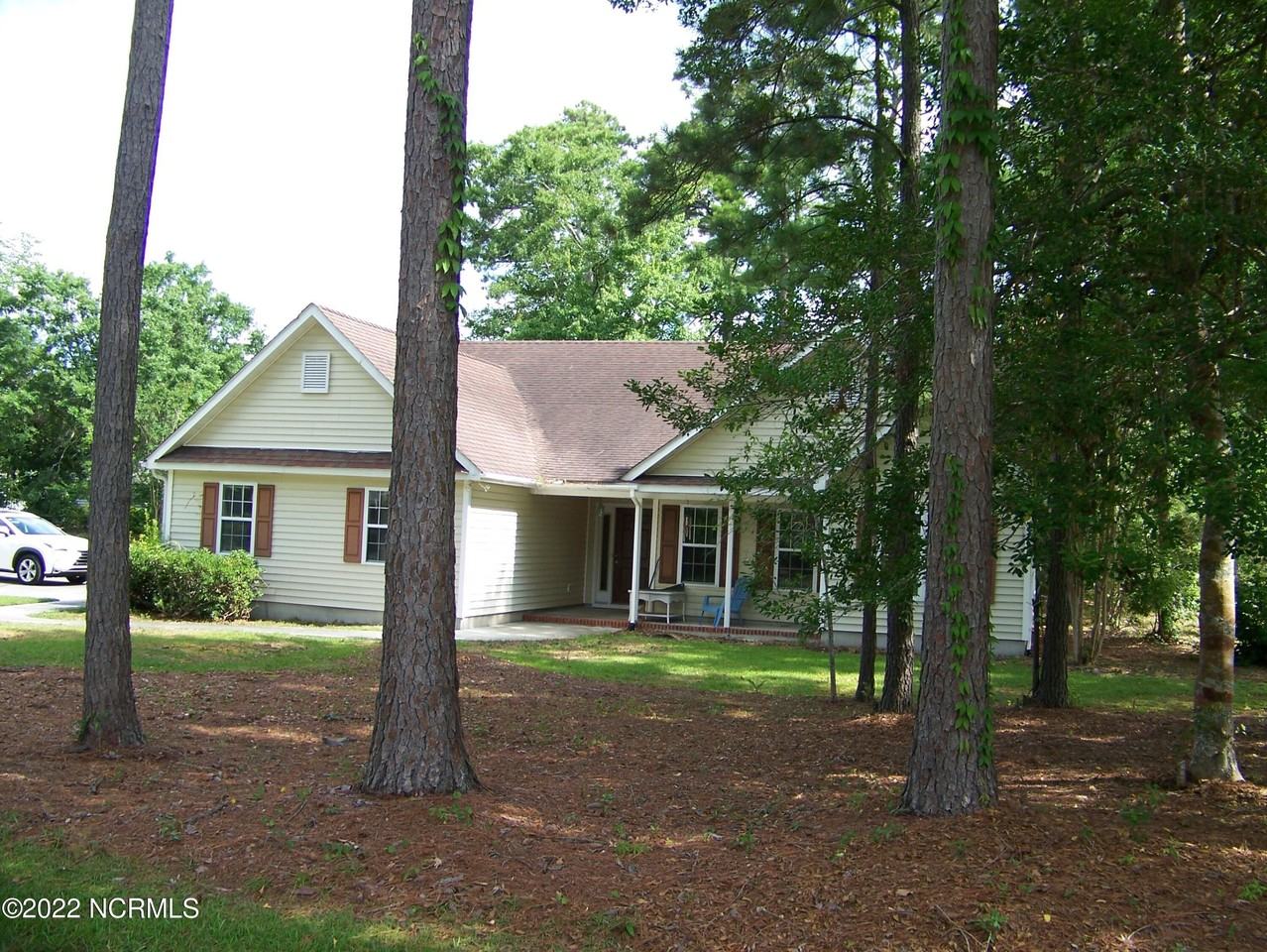 901 Lord Granville Dr - Photo 2 of 23