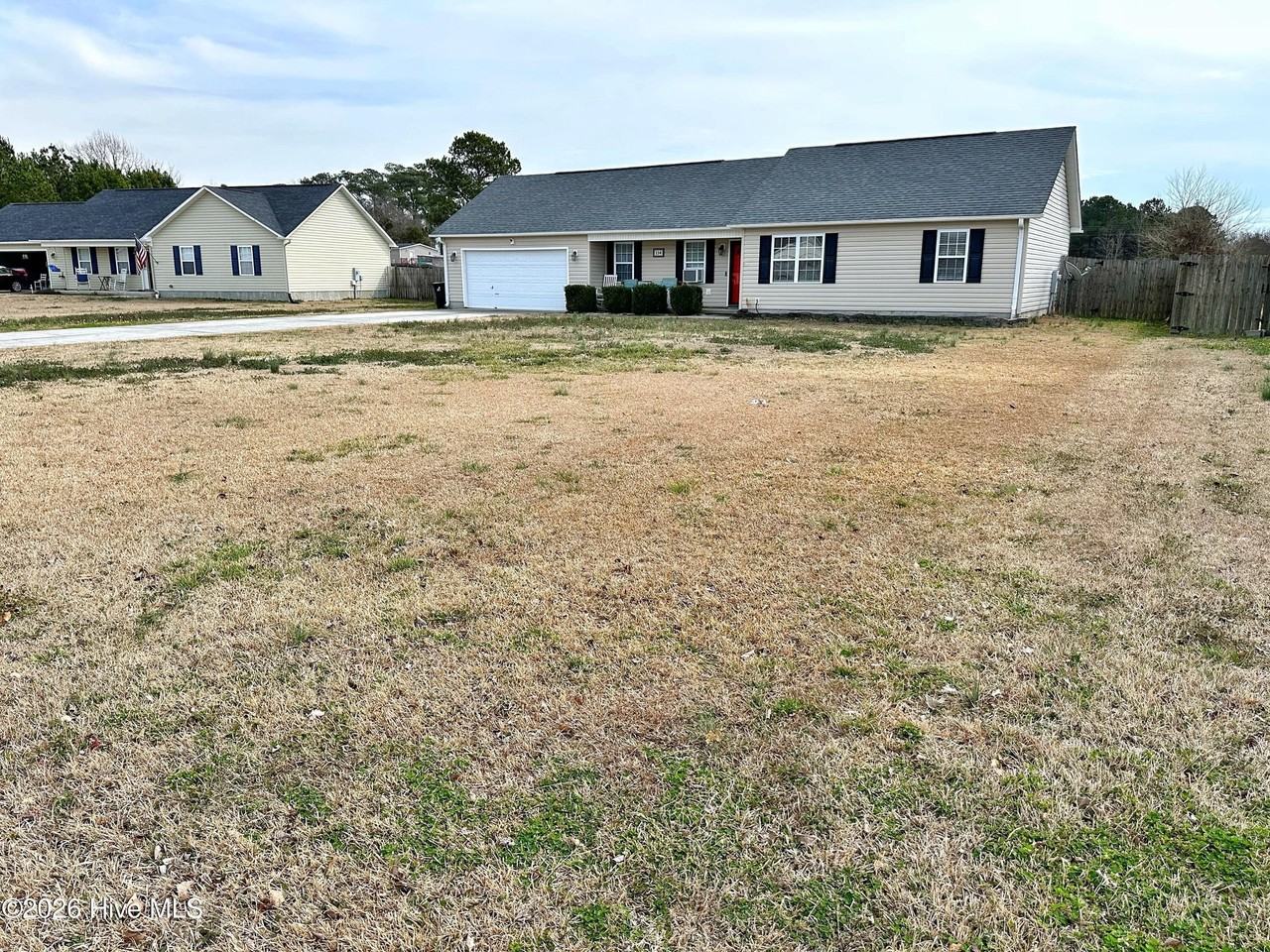 134 Annie Rd - Photo 3 of 27