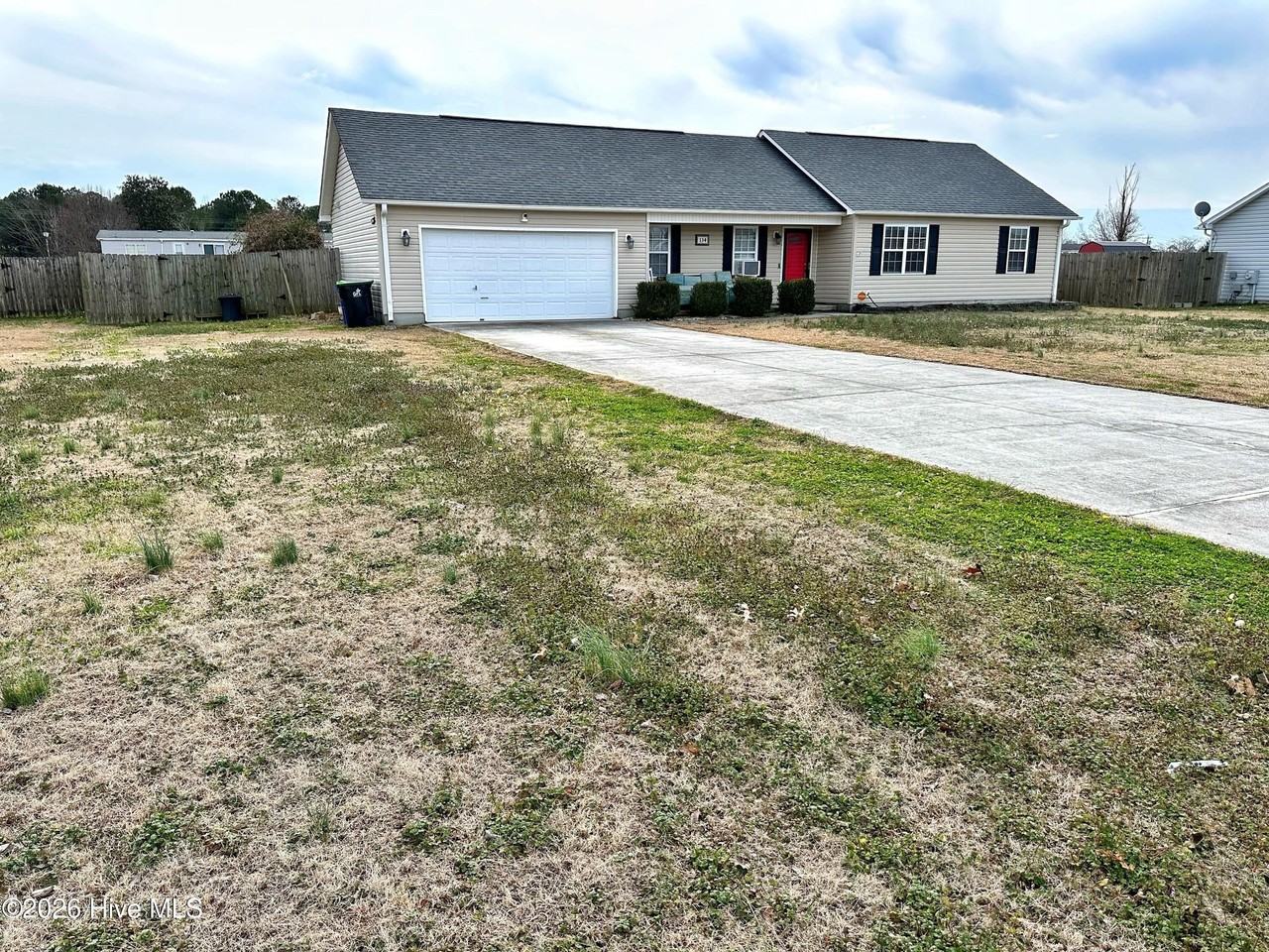 134 Annie Rd - Photo 4 of 27