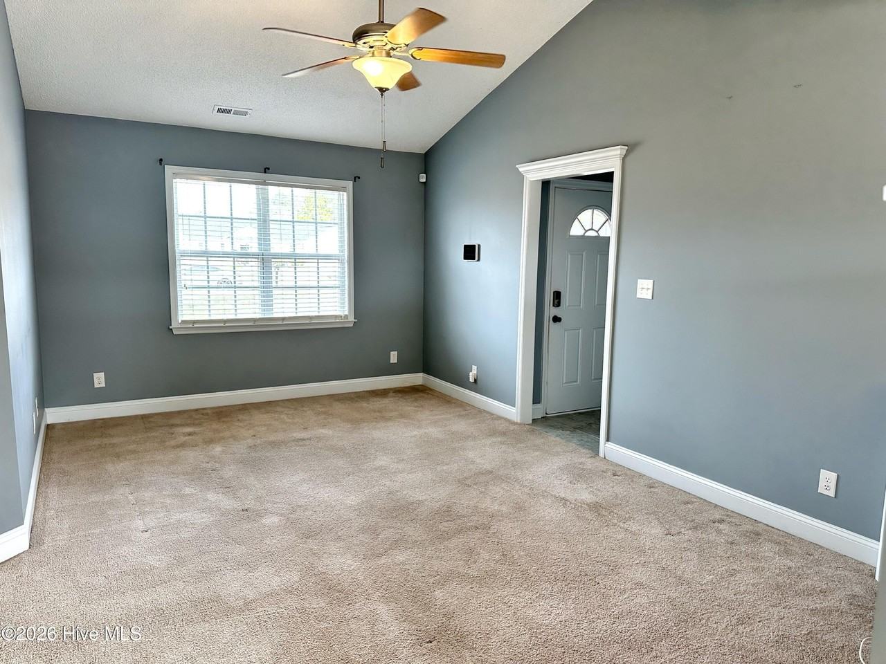 134 Annie Rd - Photo 7 of 27