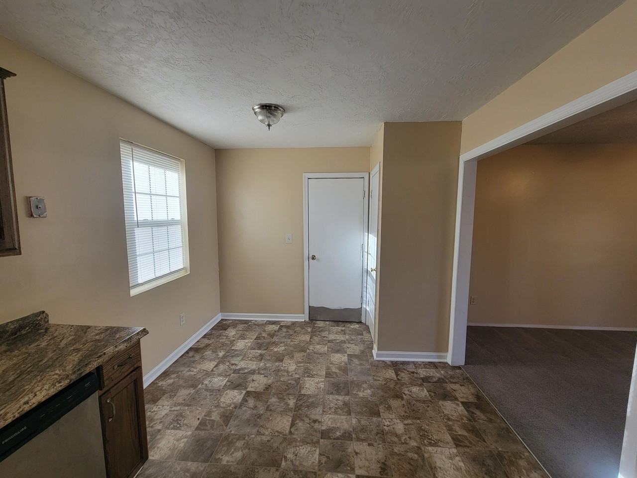 116 Magnolia Dr - Photo 5 of 22