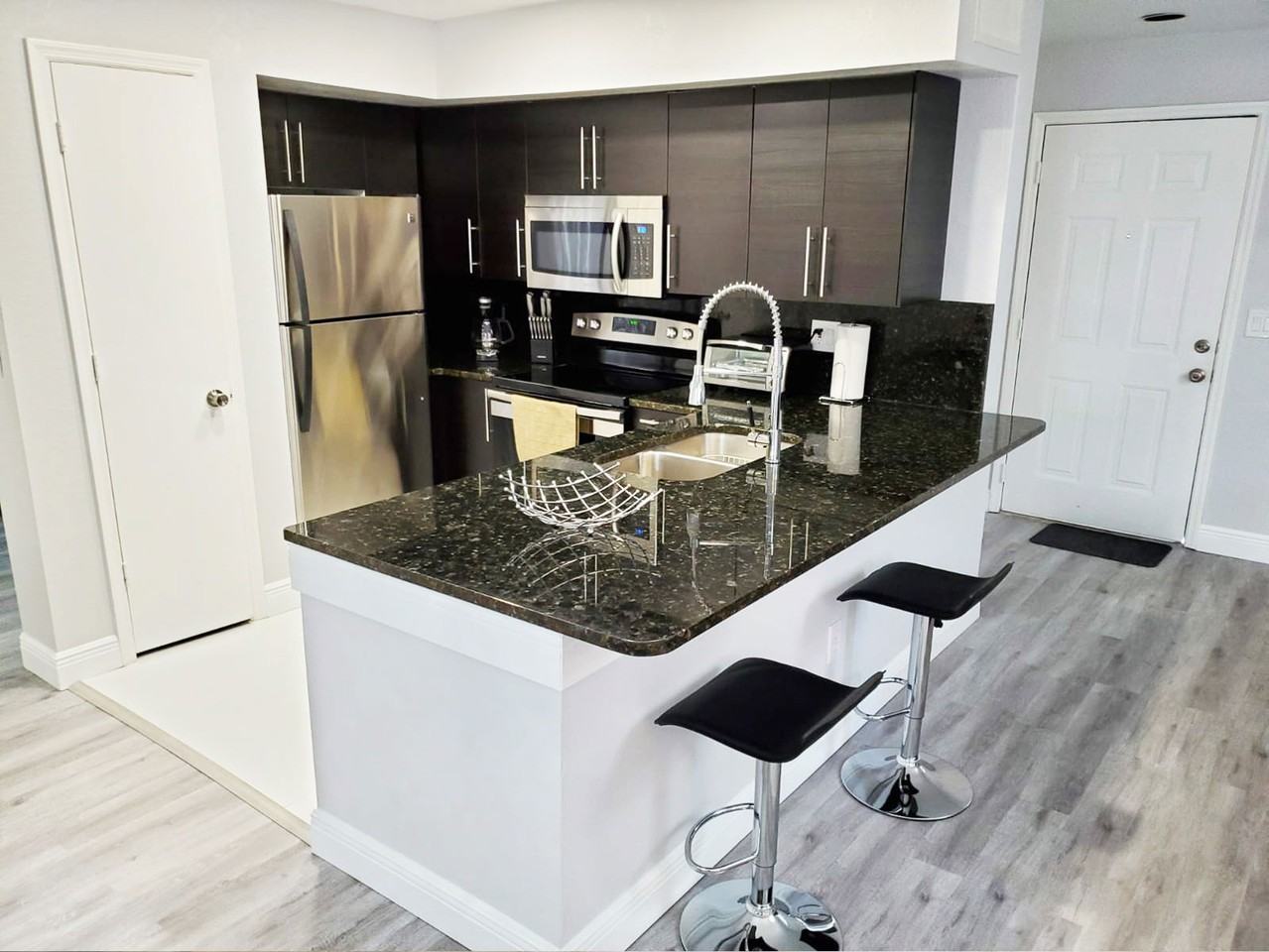 Westpointe Blvd #1223 - Photo 5 of 8