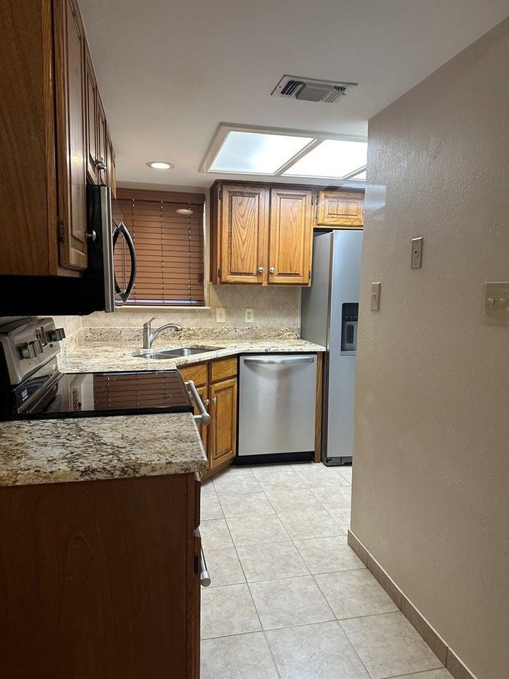 1900B West Ln - Photo 6 of 16