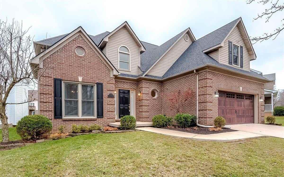 604 Hunters Green Ct - Photo 2 of 33