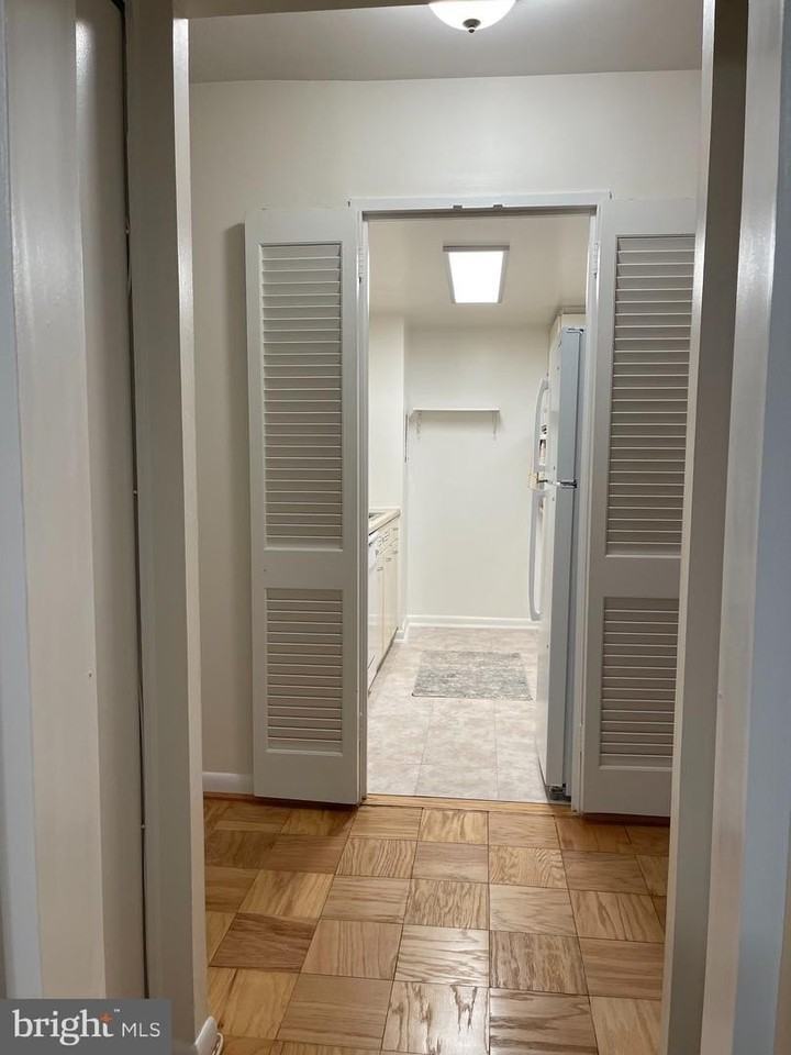 520 N St Sw - Photo 7 of 50