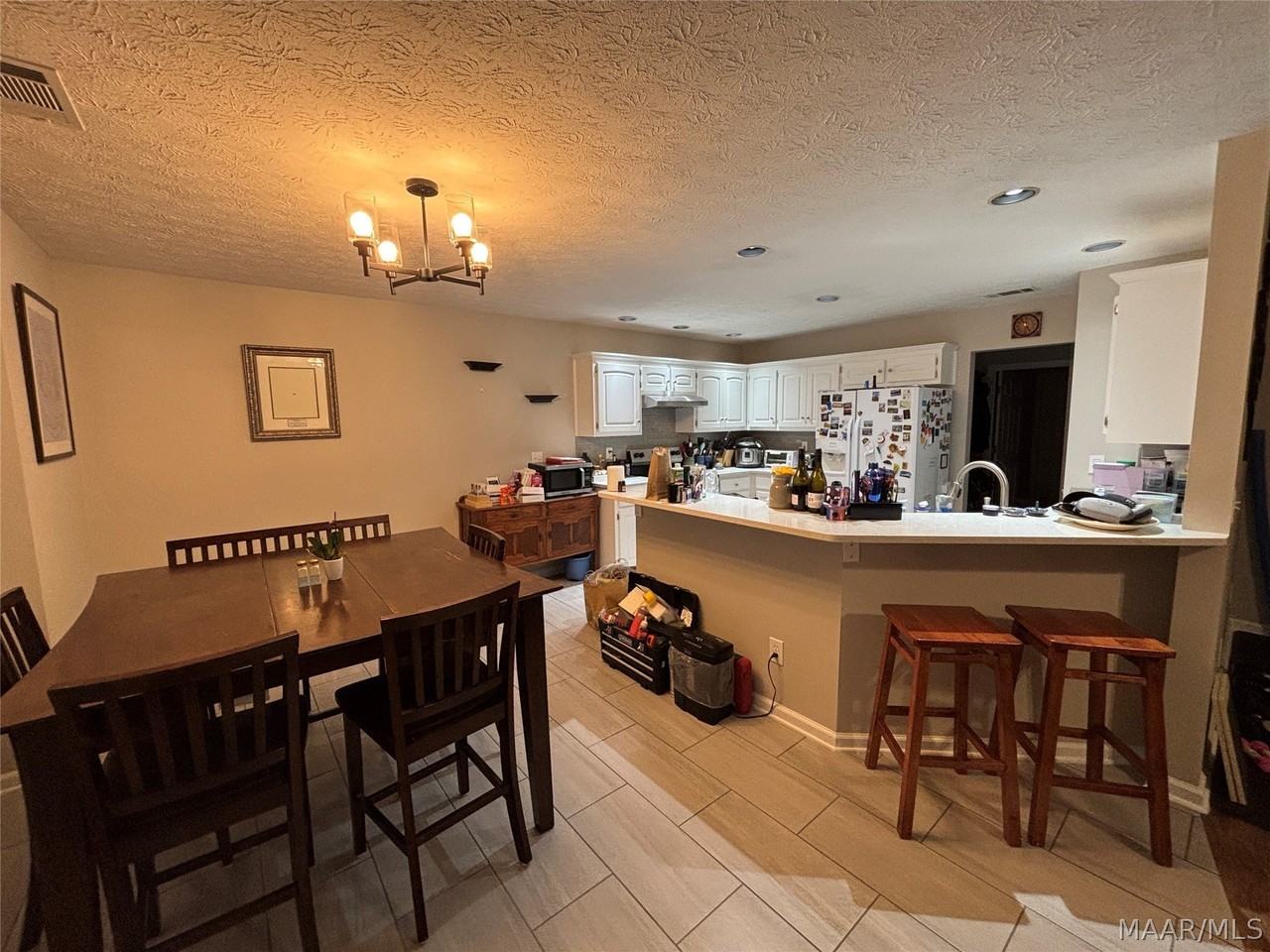 1136 Hallwood Ln - Photo 6 of 19