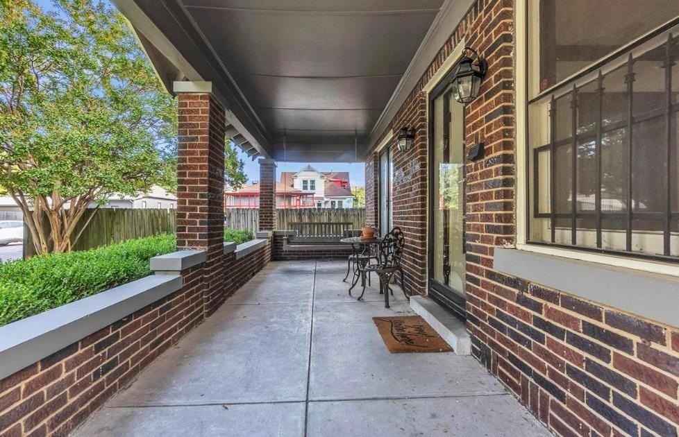 2109 Felix Ave - Photo 2 of 10